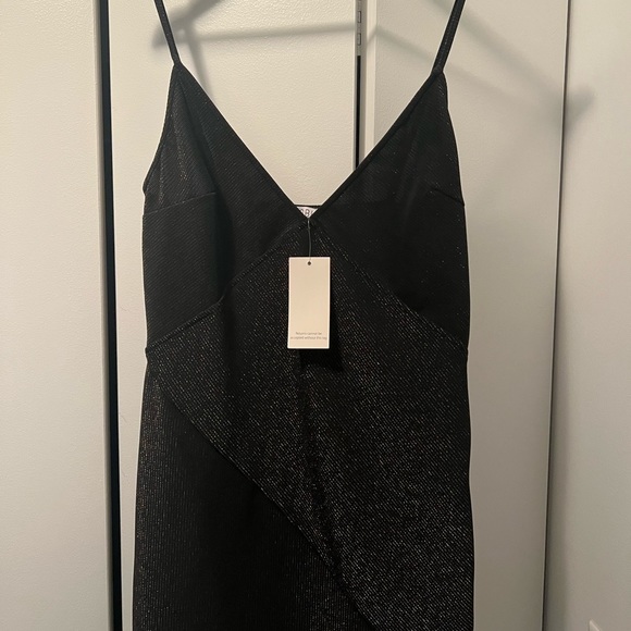 Skinny strap dress - Picture 2 of 4